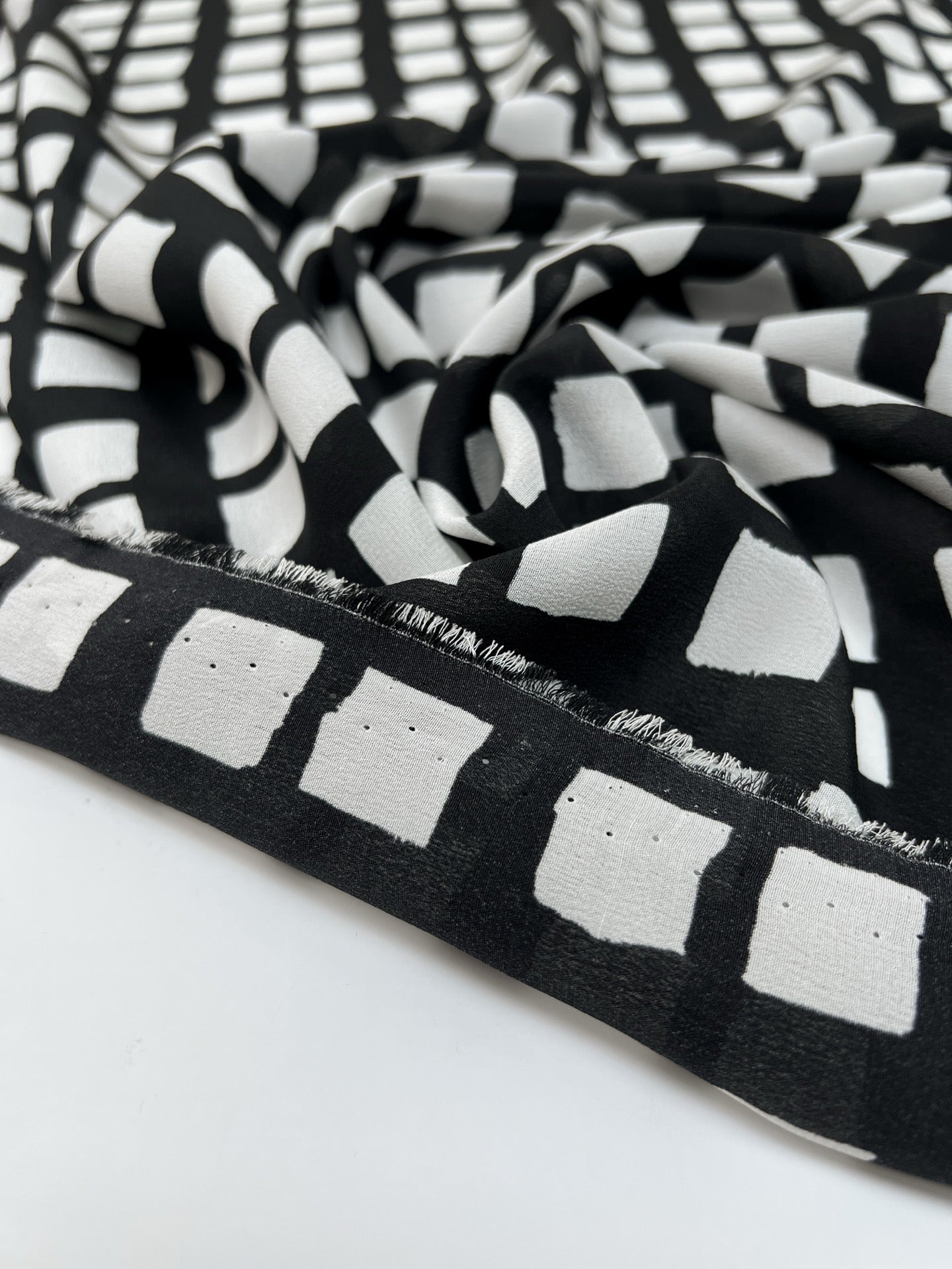 TN-735 – image 2