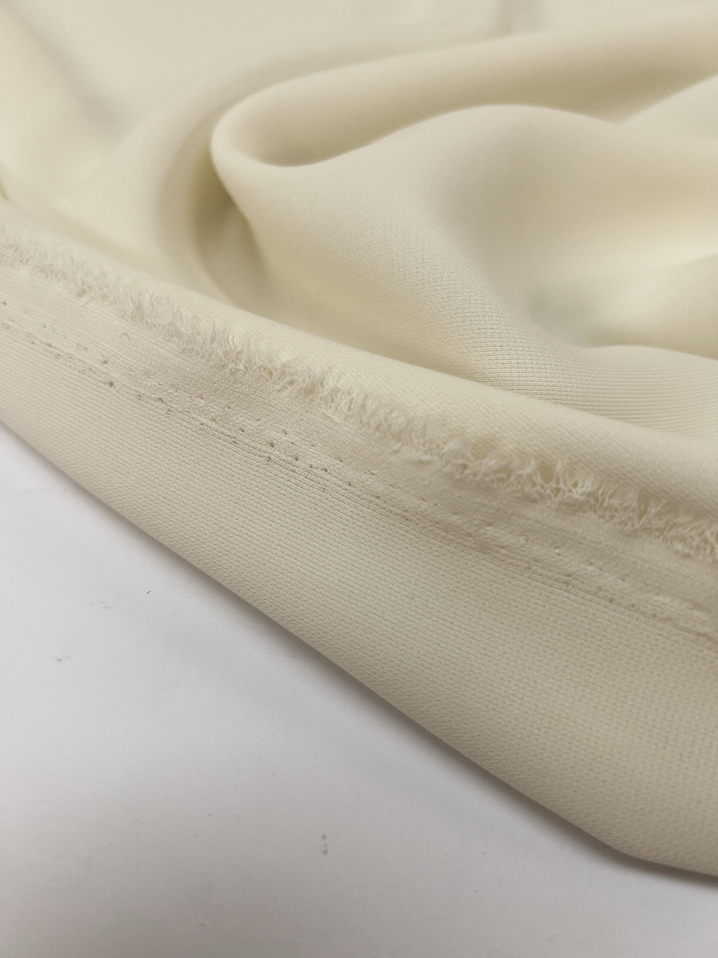 TB-1743d – image 2