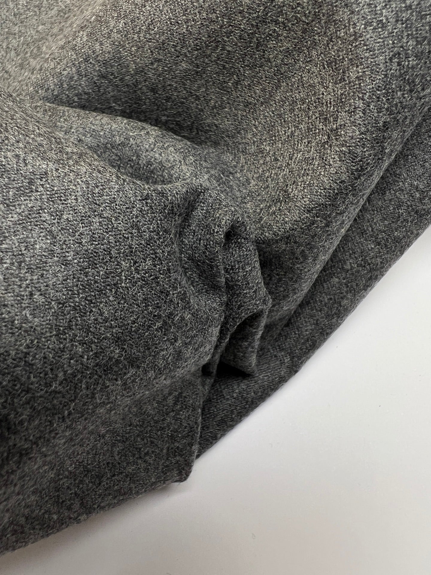 TR-695 – image 3