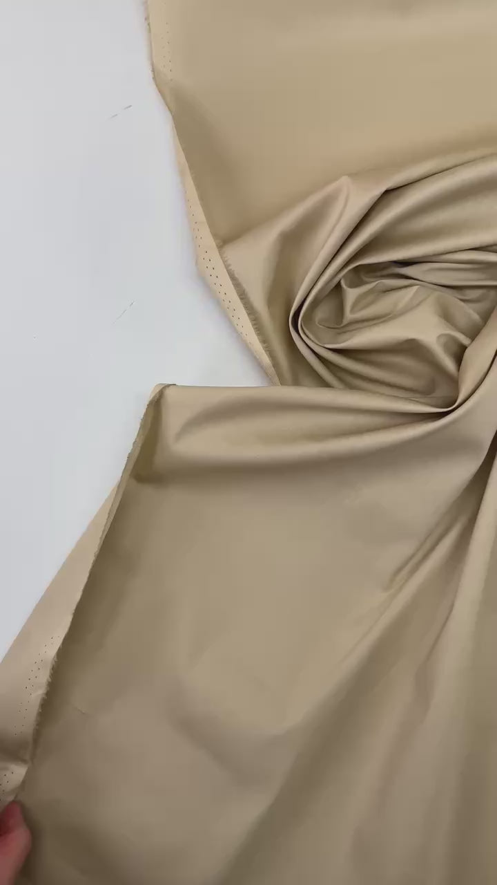 Load video: video 2678f49a-dd0d-40a4-bd20-c74ce29f26dd