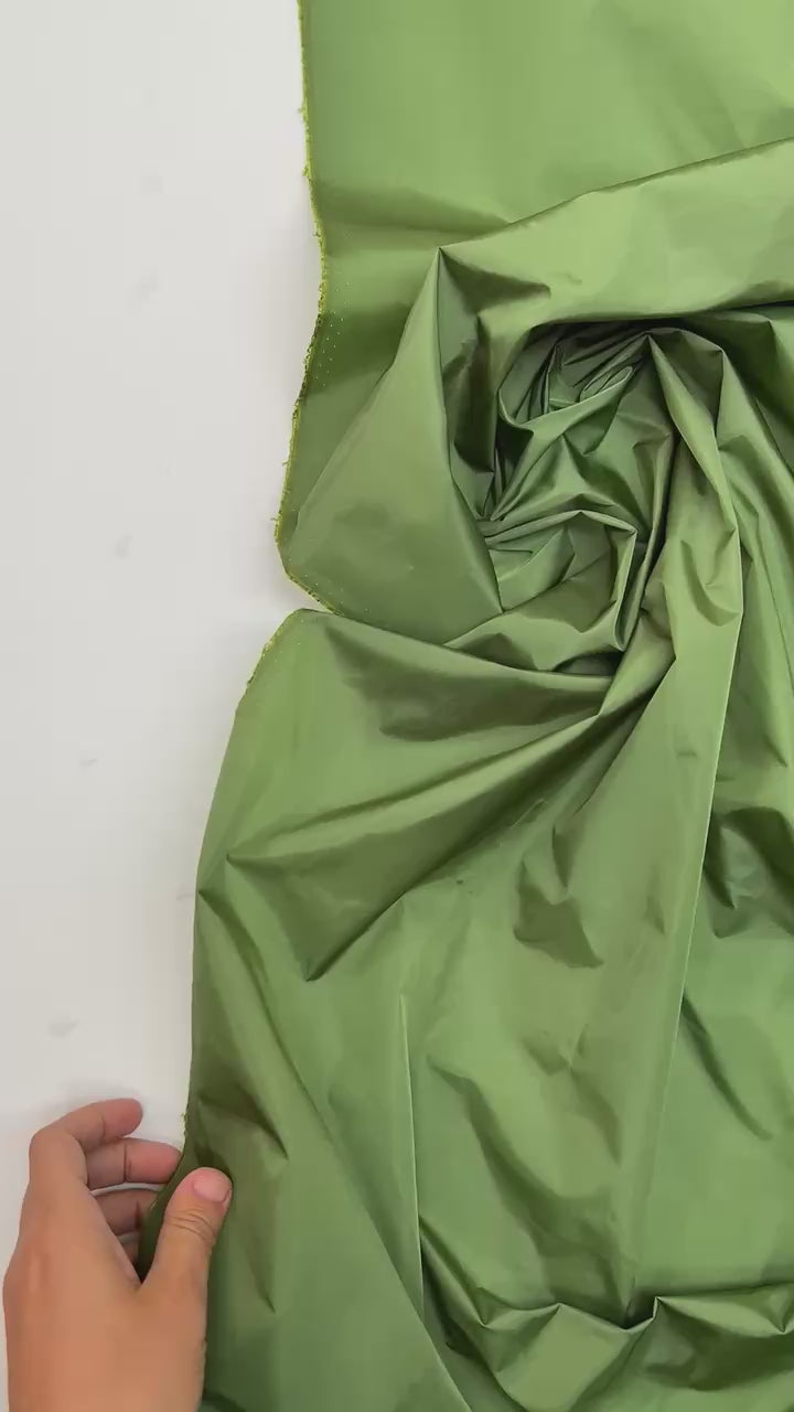 Загрузить видео: video 1b6c4892-3eba-4bbc-bdd9-4013d0b8ad83