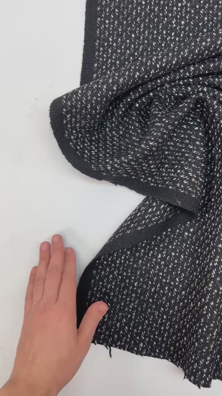 Load video: MW-756 – video 6