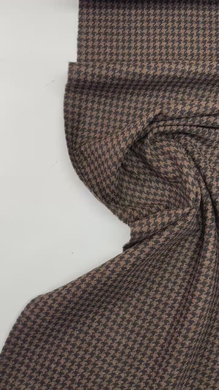 Load video: video f77b283d-fded-484f-9774-49d8cc89bb49