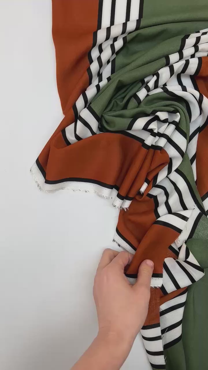 Video laden: video 6ccd6d54-dc38-487d-87a8-38761248e003