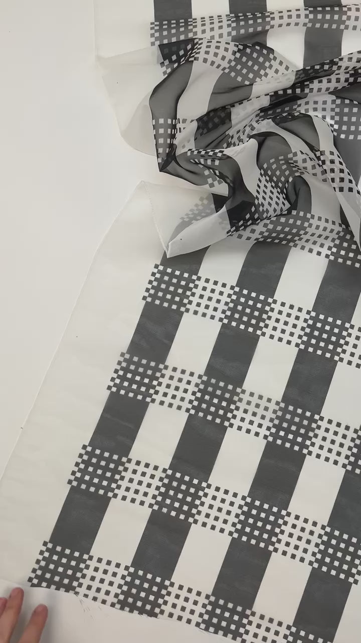 Load video: video 480e77b8-f3a8-4fdd-9a74-e4d3d7164966