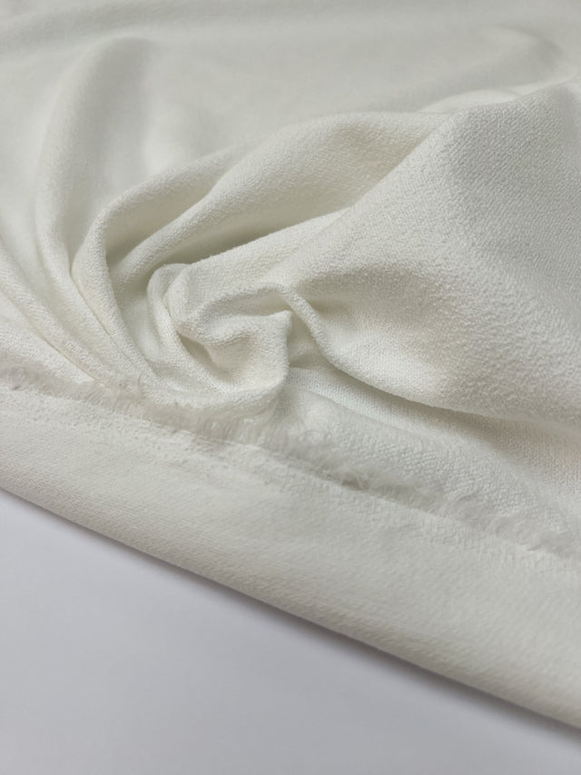 AV-1039d – image 2