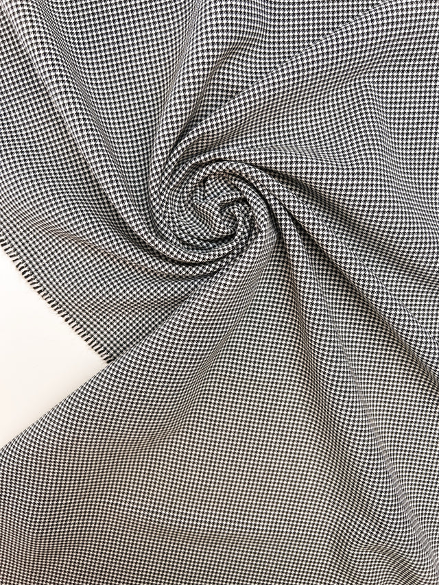 TH-955 image 1