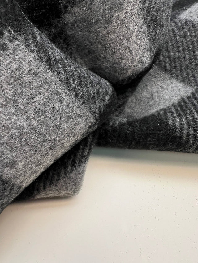 TE-052 image 3