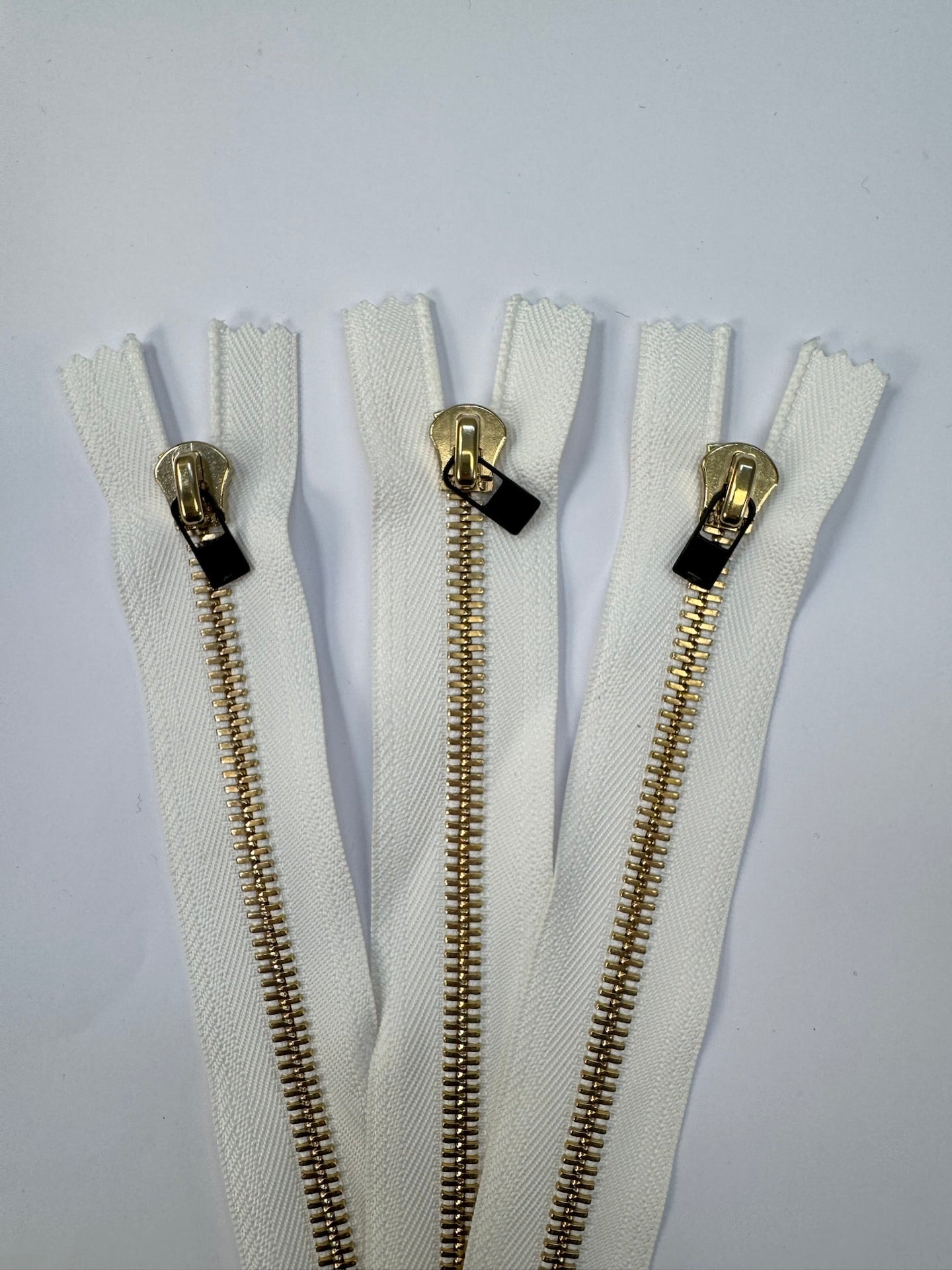 AV-2203 image 1