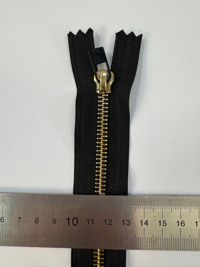 AV-1689 image 4