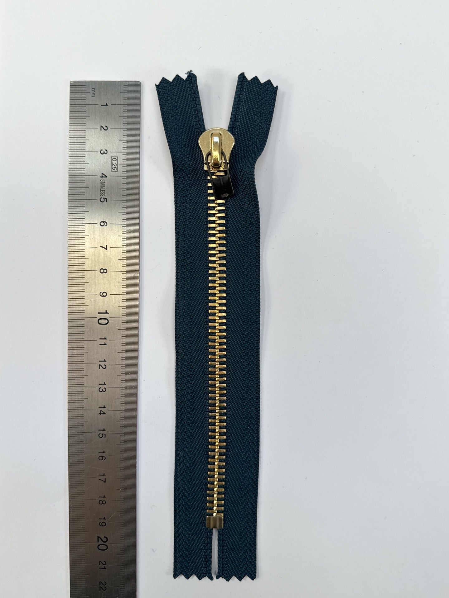 AV-2253 image 3