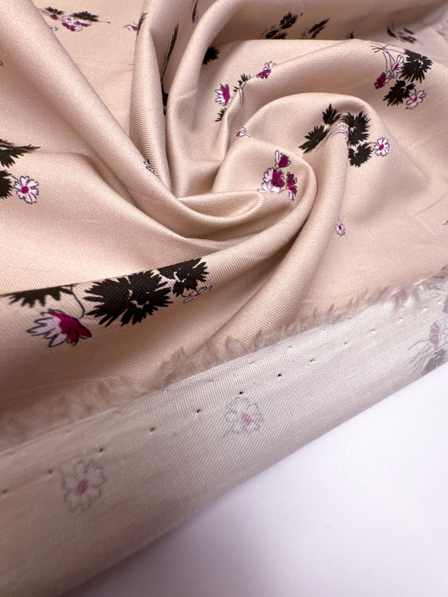 TN-702 – image 2