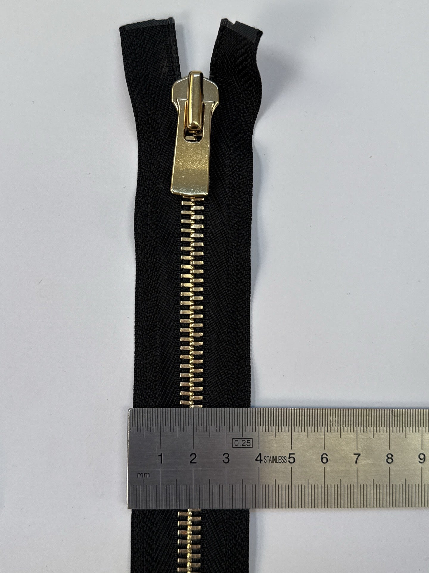 AV-2208 image 4