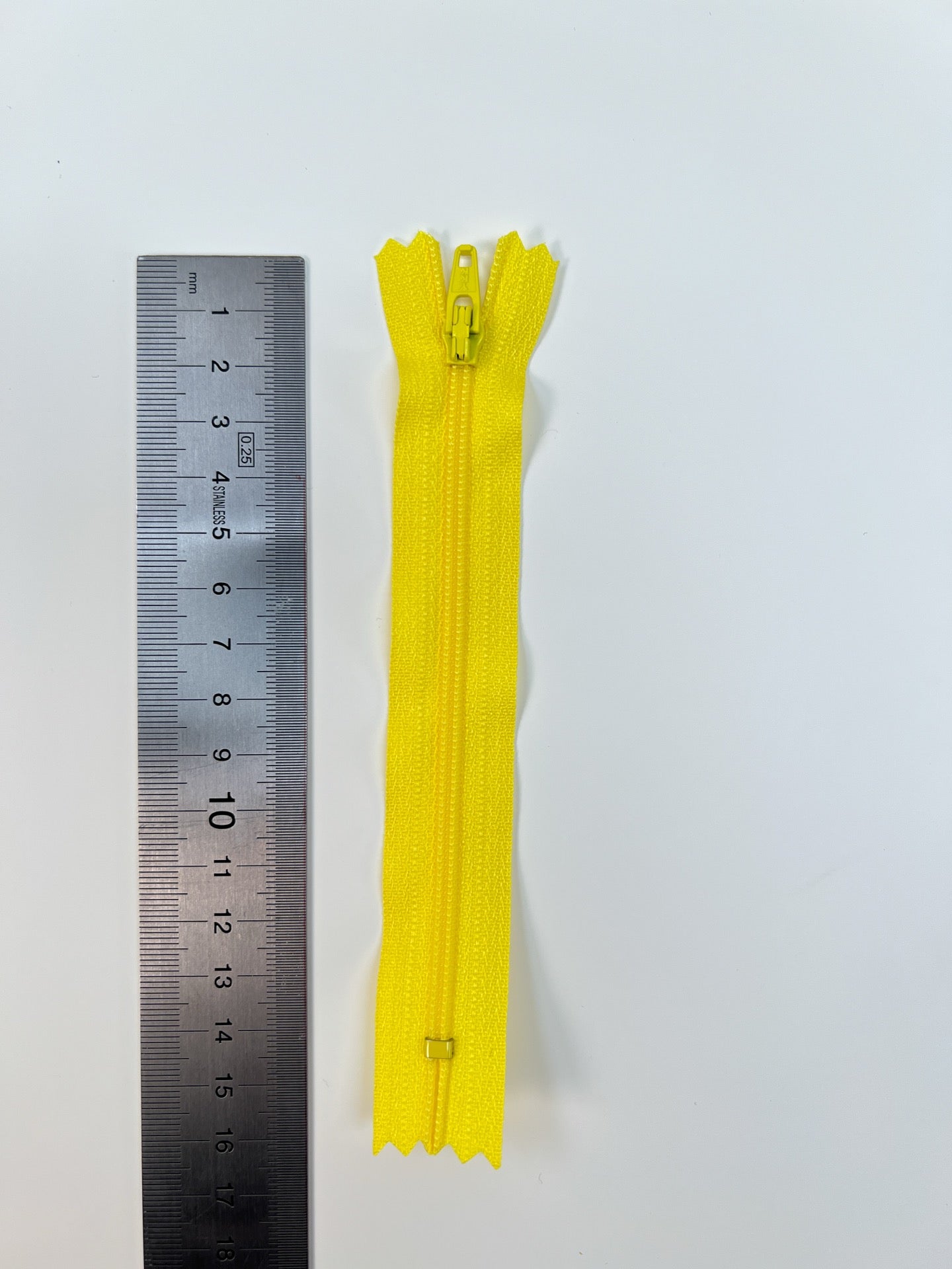 AV-1547 – image 3