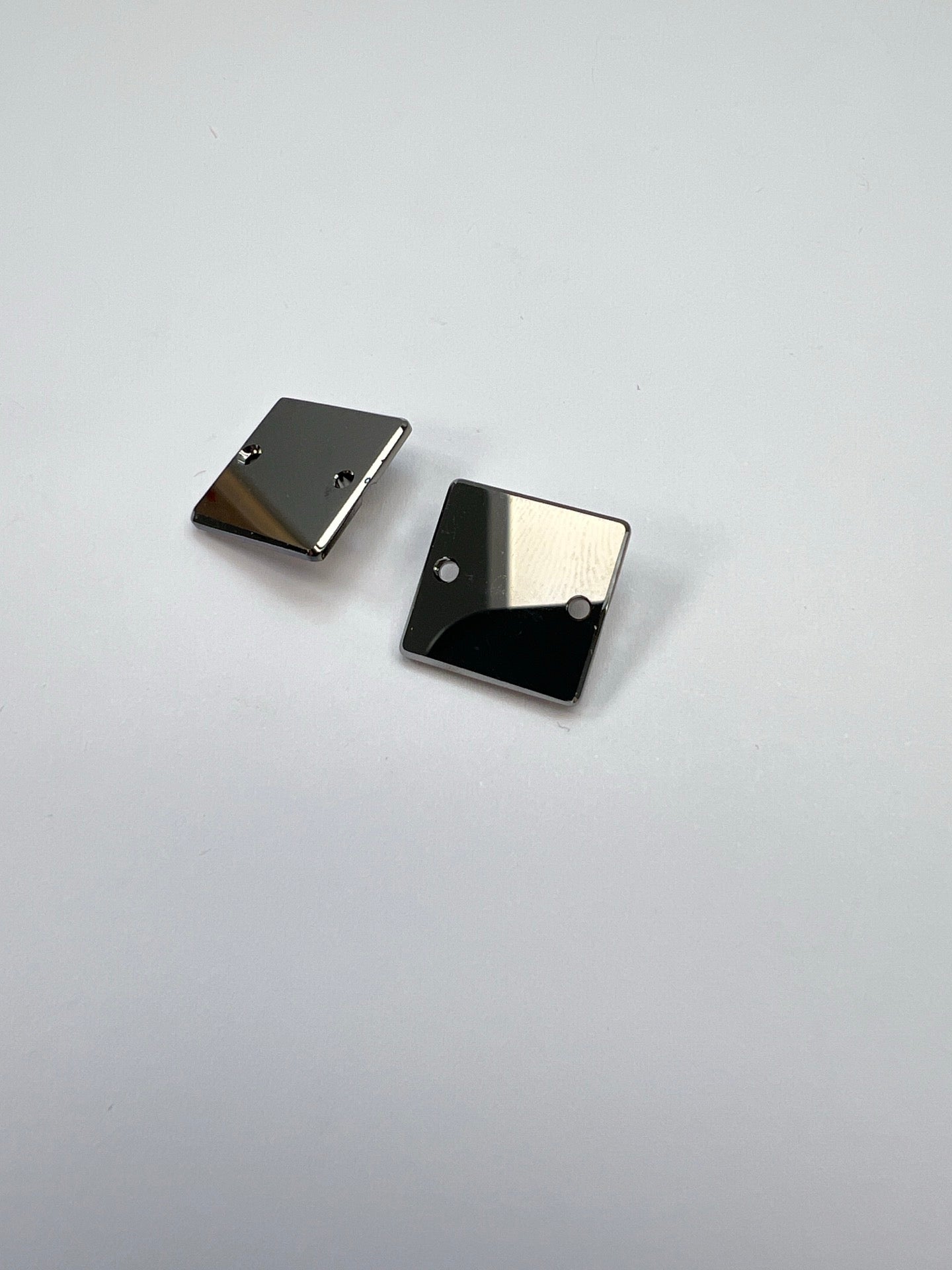 AV-2357 image 3