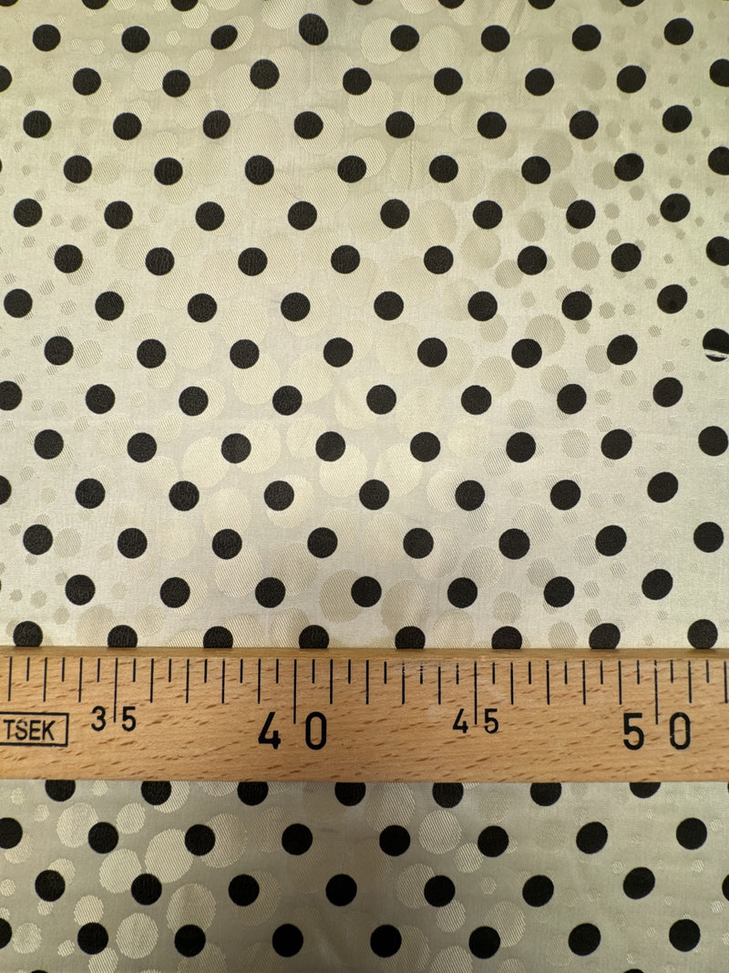 TR-681 – image 4