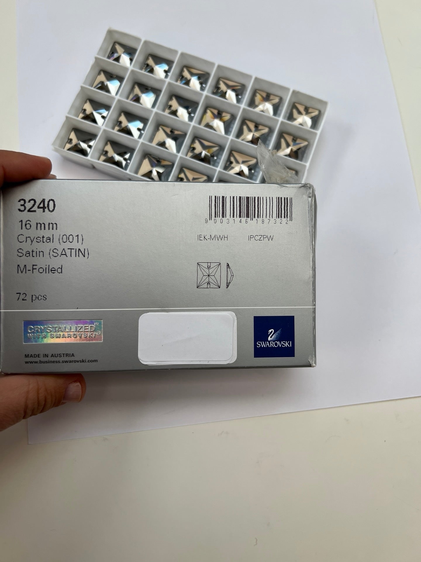 AV-2357 image 4