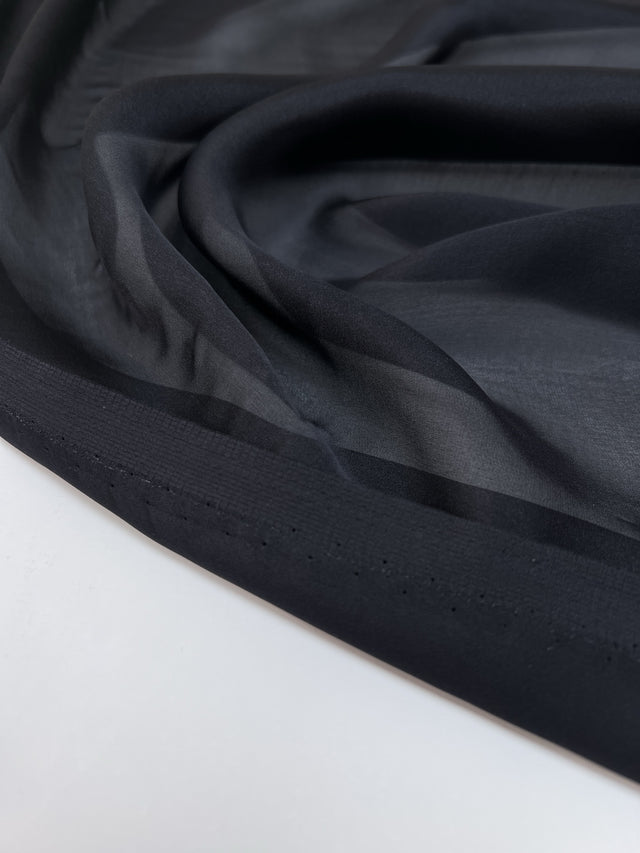 AV-1283d – image 2