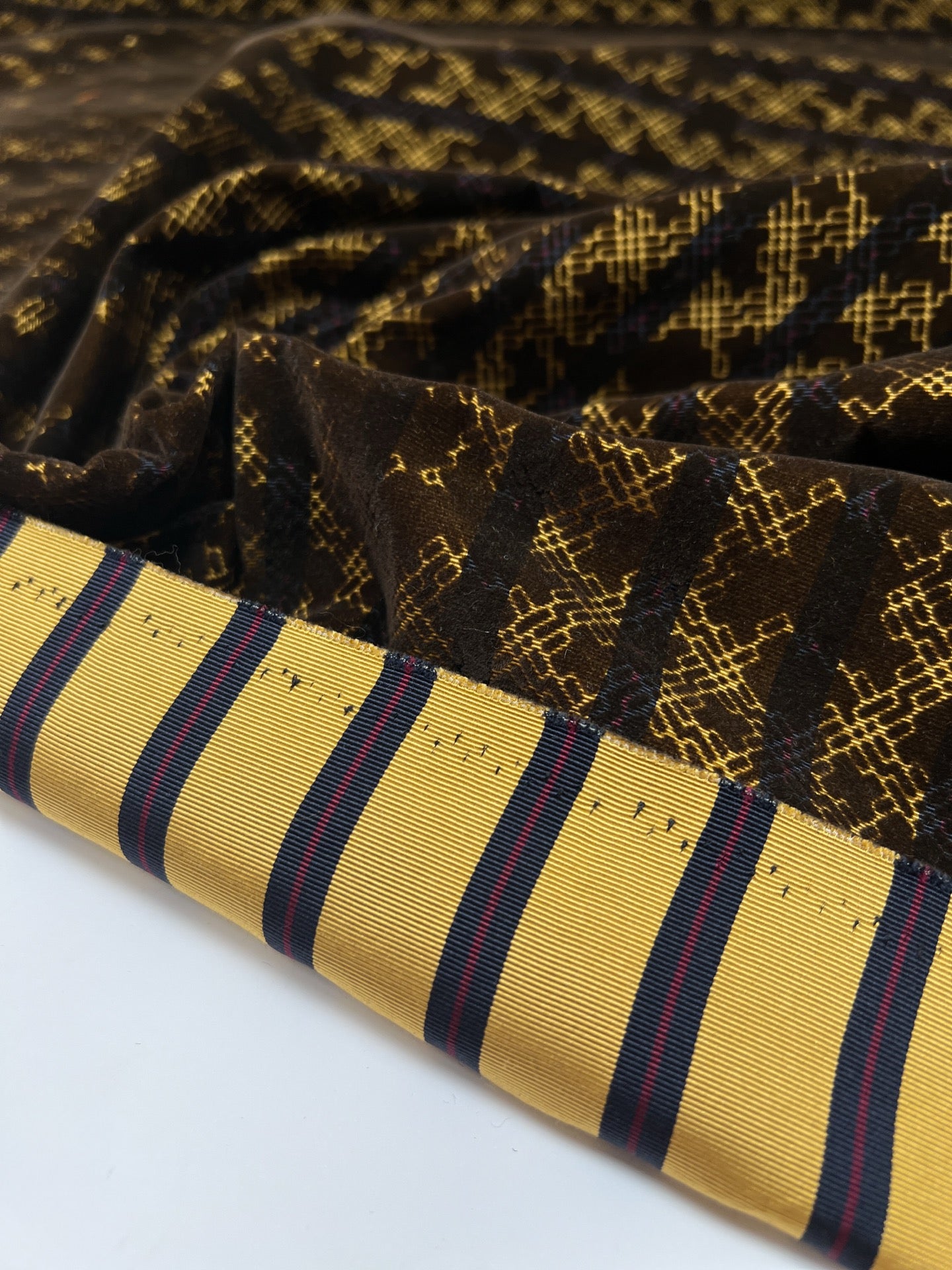 TN-823d – image 2