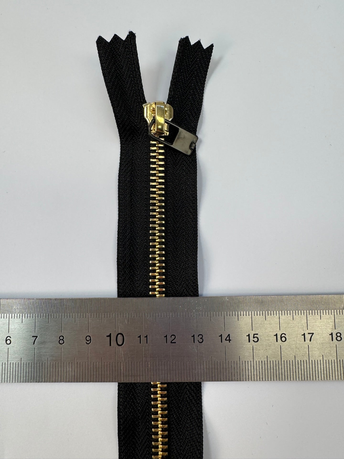 AV-1682 image 4