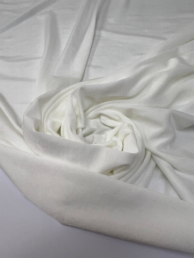 AV-1077d – image 2