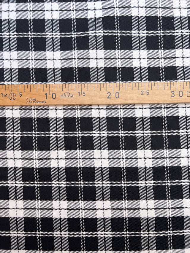 TH-1483 image 4