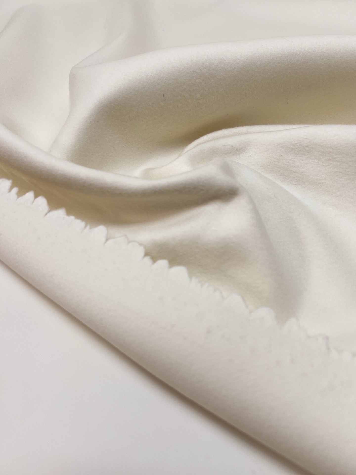 AV-1947d – image 2