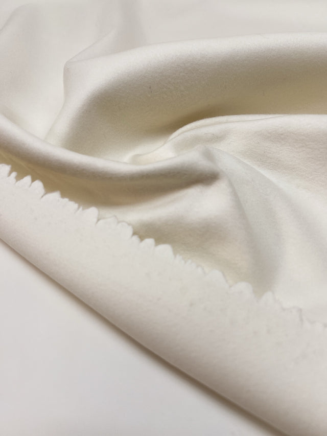 AV-1947d – image 2