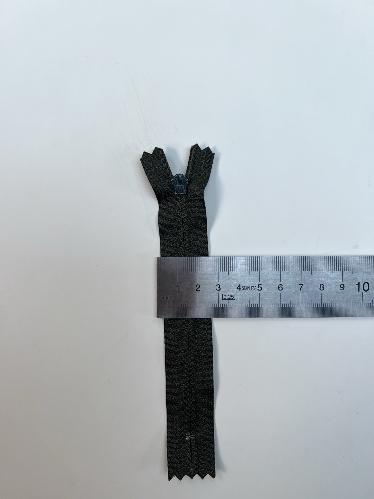 AV-1598 – image 2