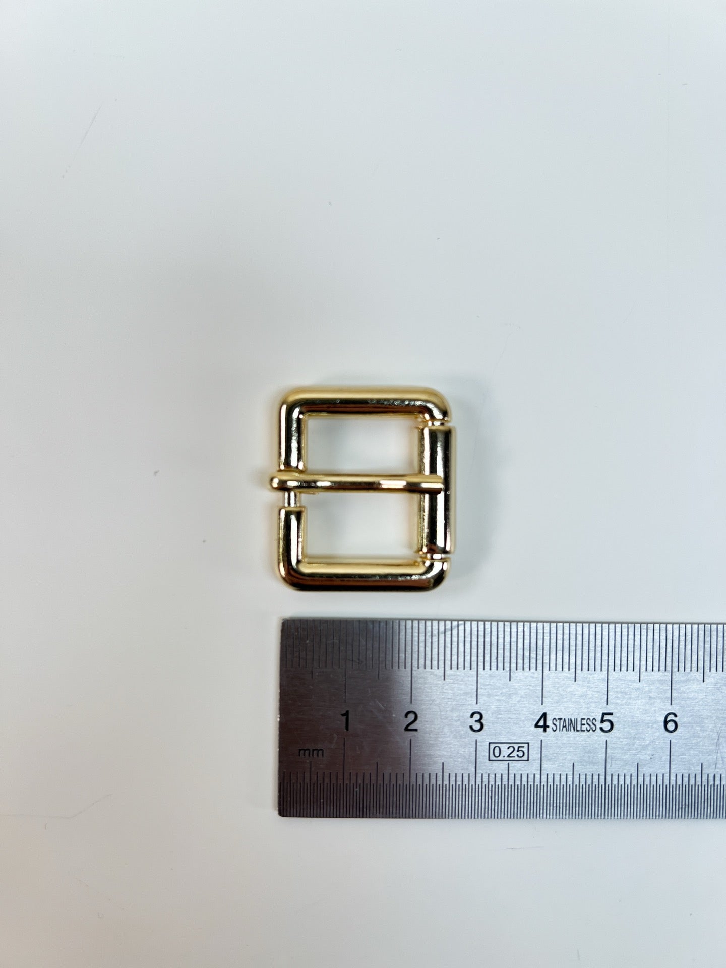 AV-1663 image 4