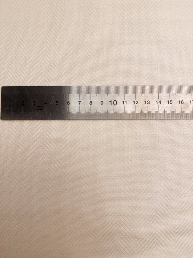 TH-713 image 4
