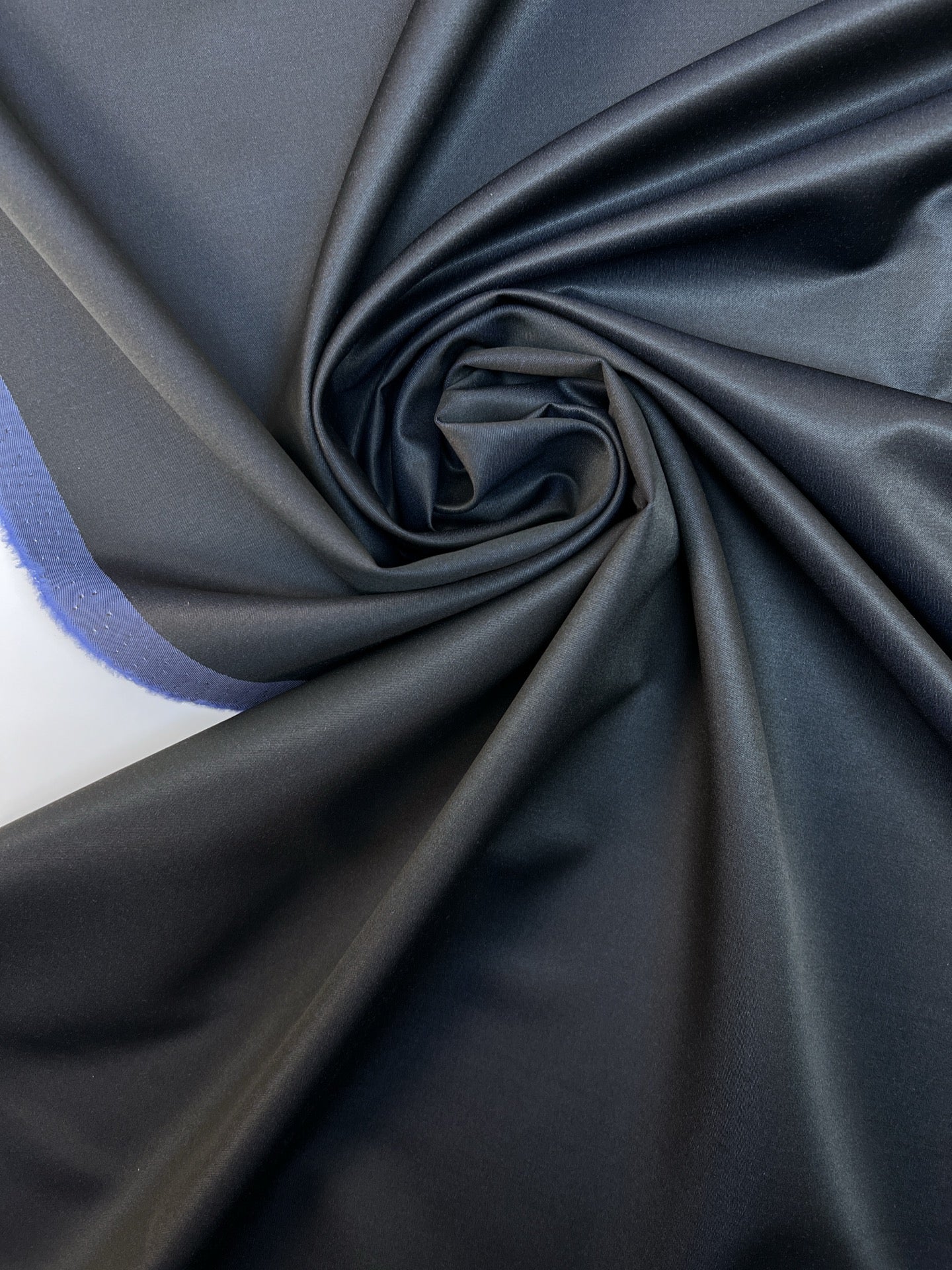Tissu Sergé Laine Nuances De Bleu