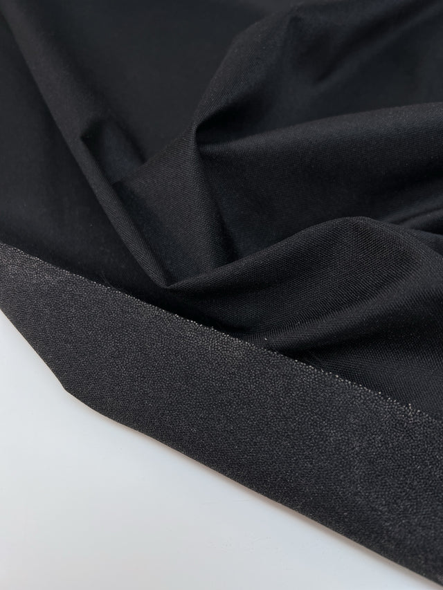 Entoilage Noir En Polyamide