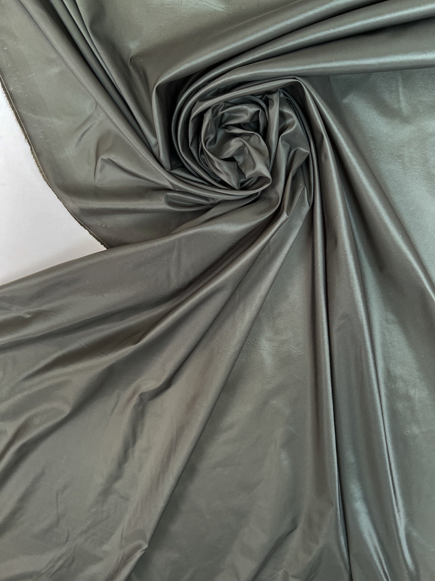 LL-947 – image 1