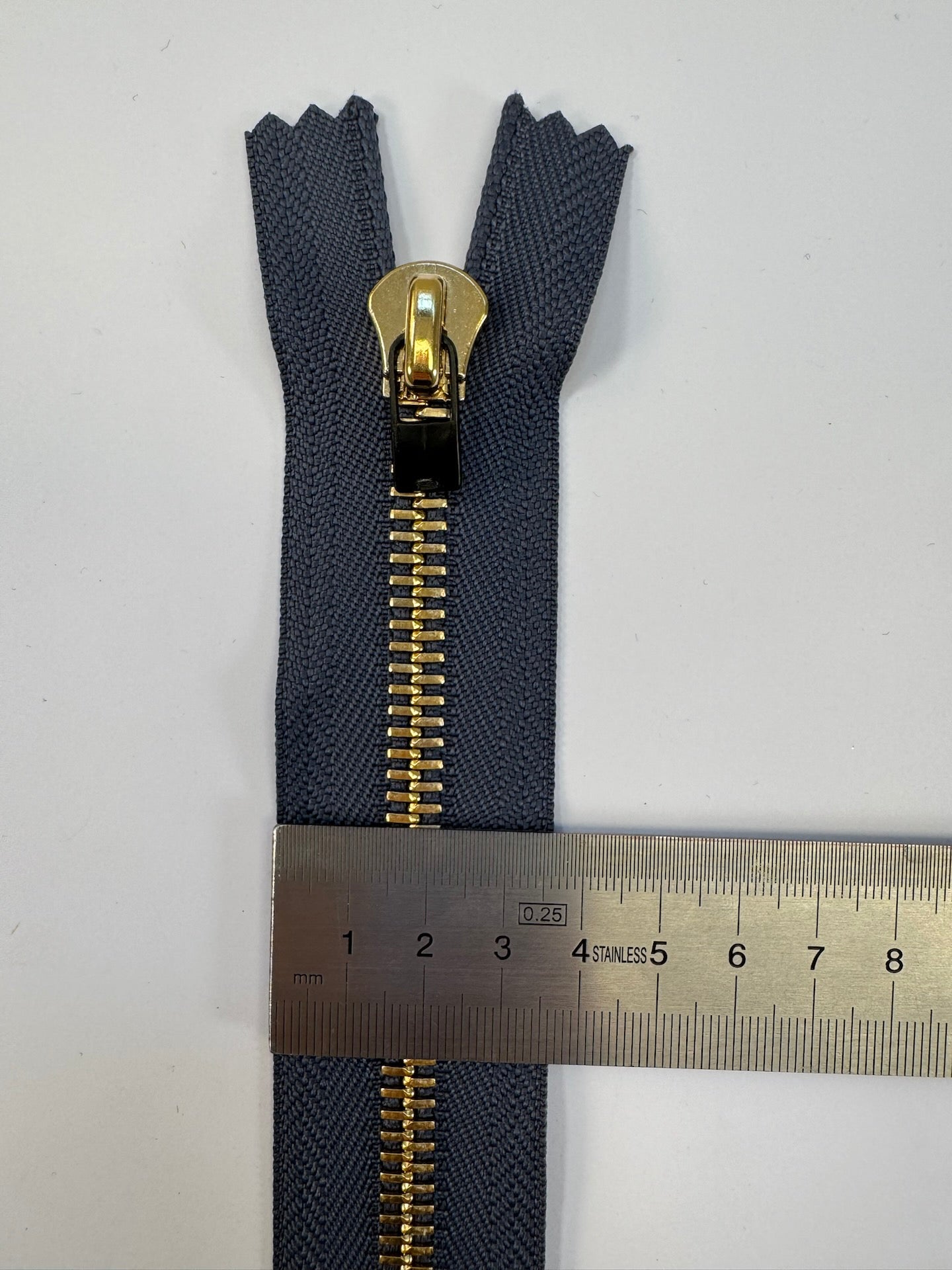 AV-2252 image 2