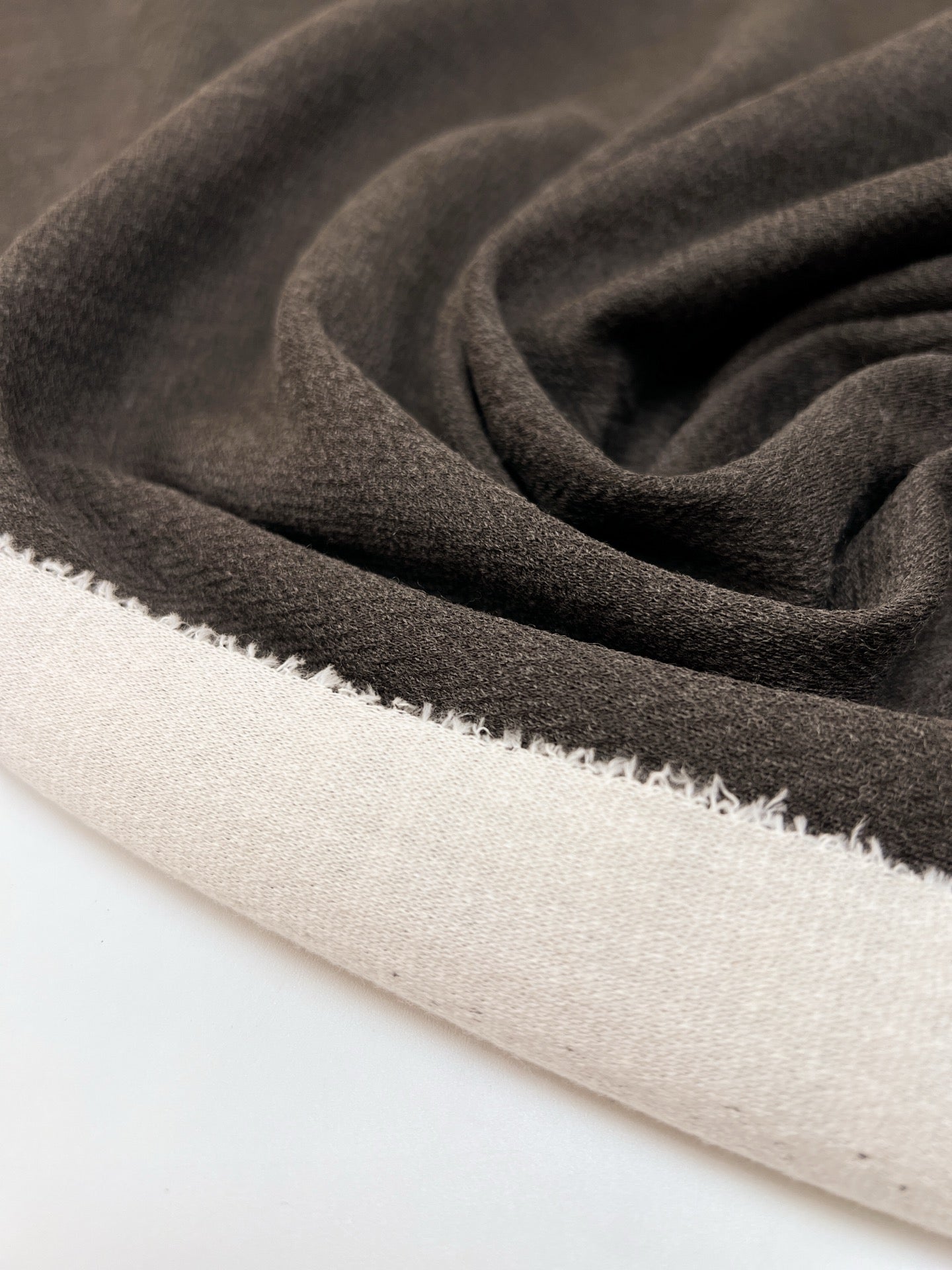 TR-1233d – image 2