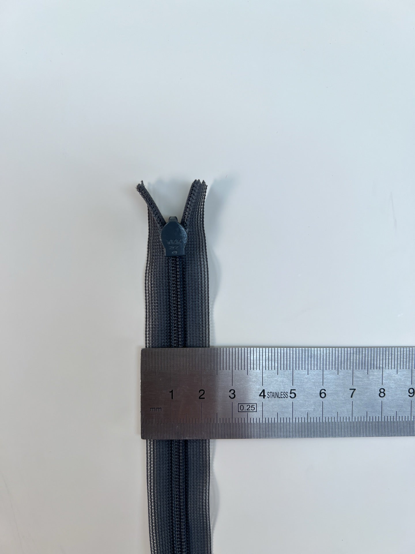 Gray Polyamid Sewing Notions