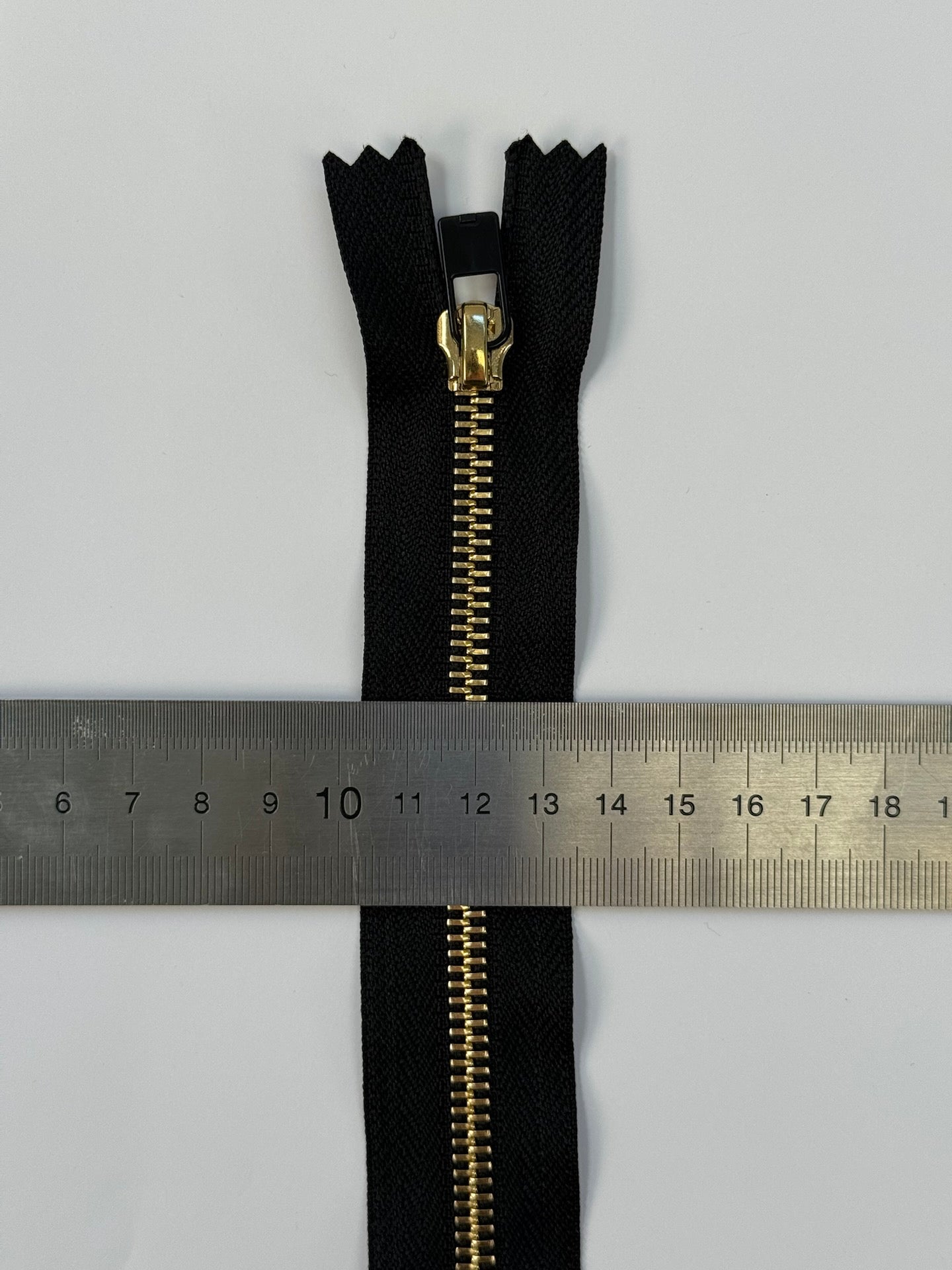 AV-1681 image 4