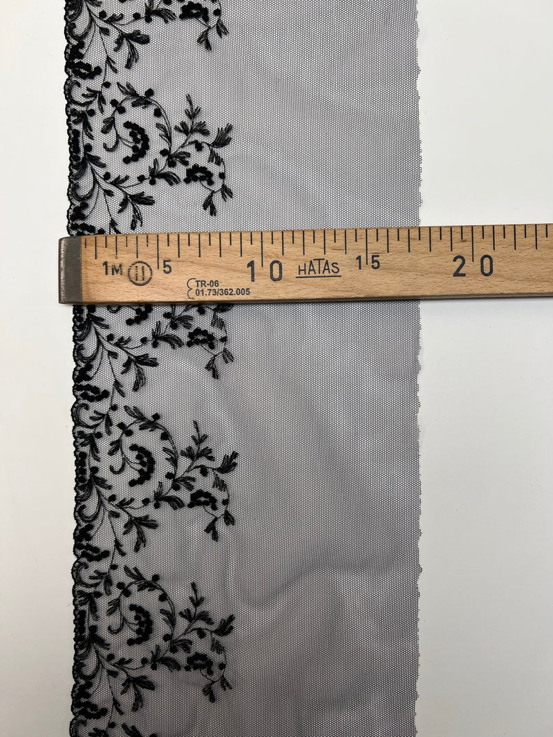 AV-557 – image 4