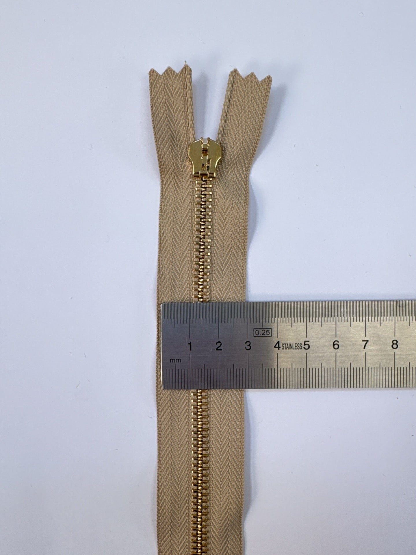 AV-2212 image 4