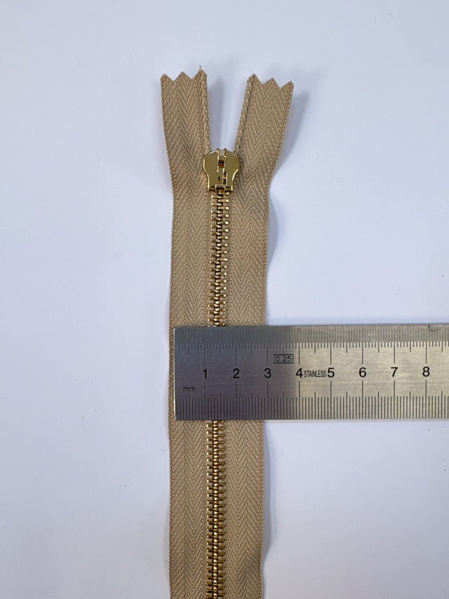 AV-2212 image 4