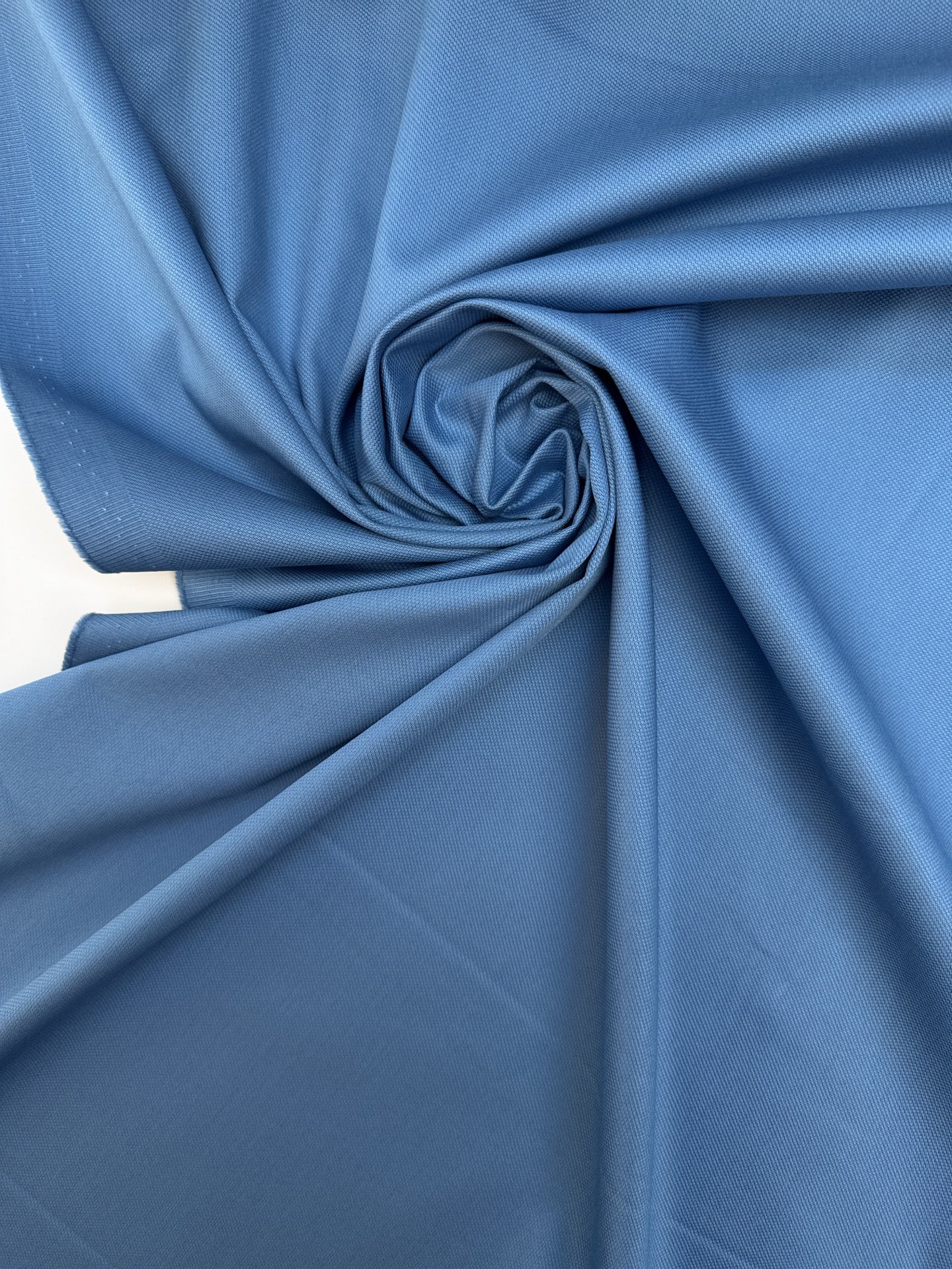 TH-738 image 1