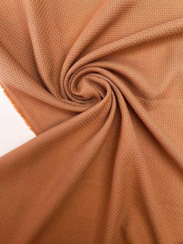 TH-946 image 1
