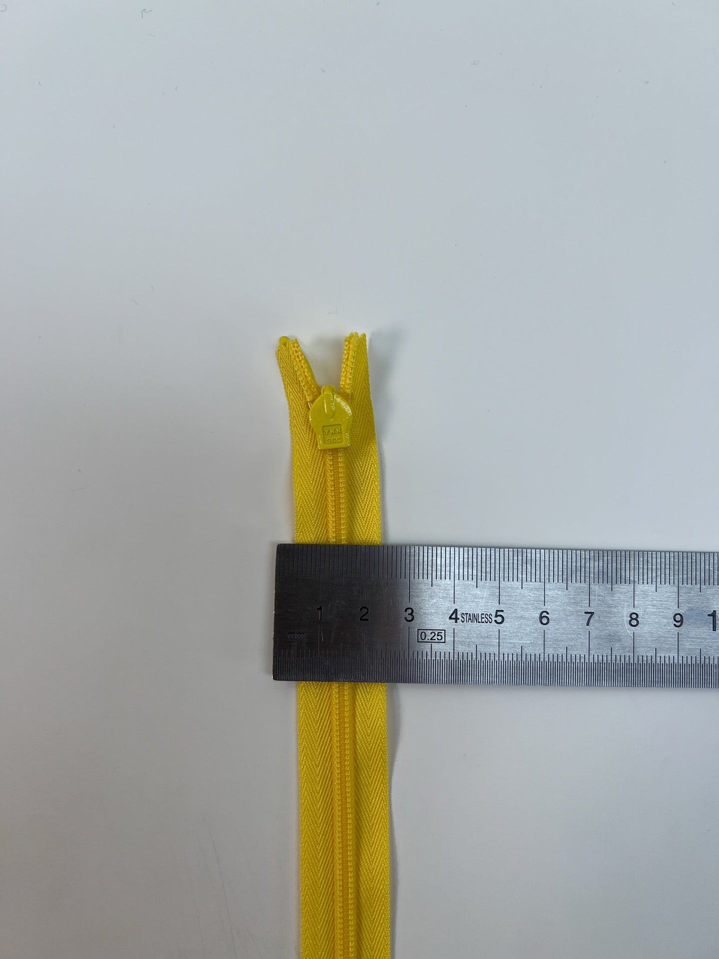 Mercerie nuances de jaune polyamide