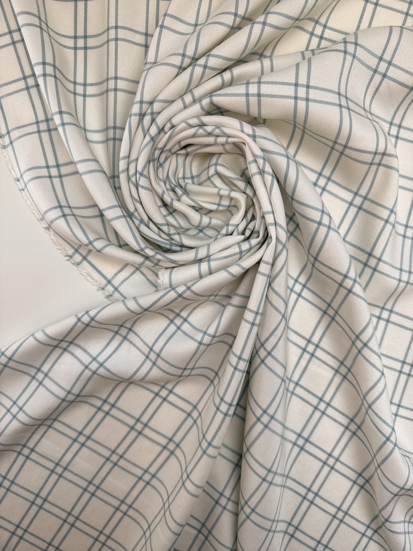 TH-104 image 1