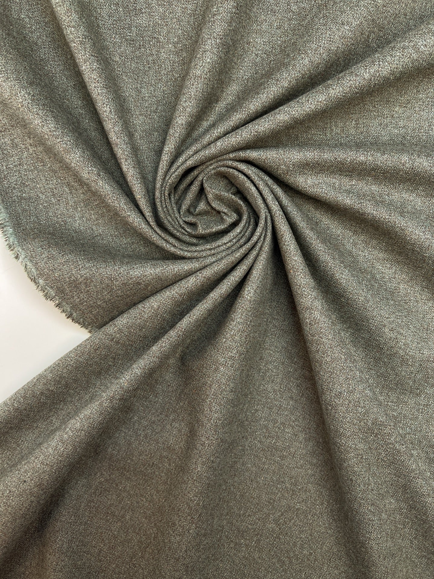 TH-826 image 1