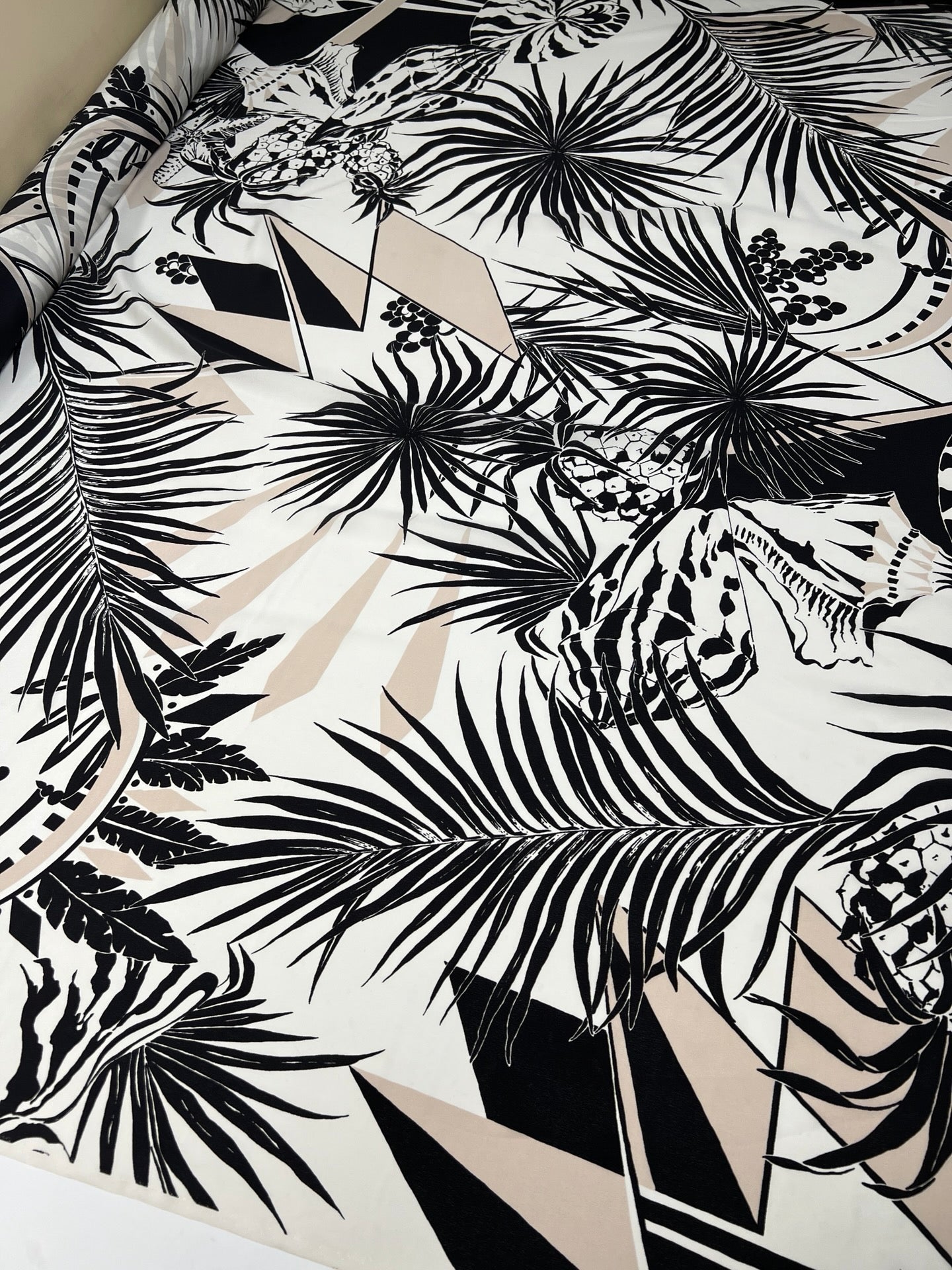 TN-734 – image 5