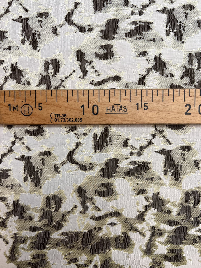 DN-025 image 4