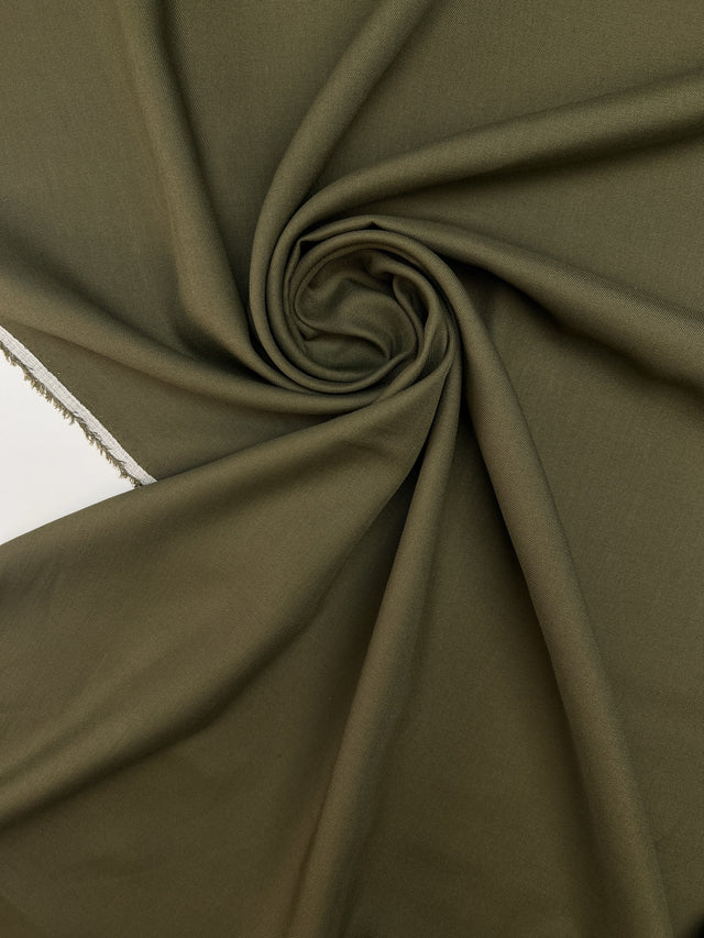 CL-105 image 1