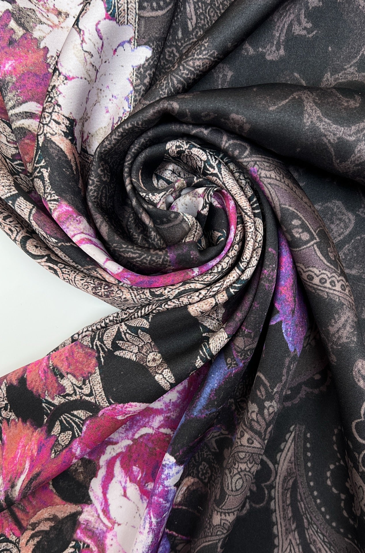 TN-572 – image 1